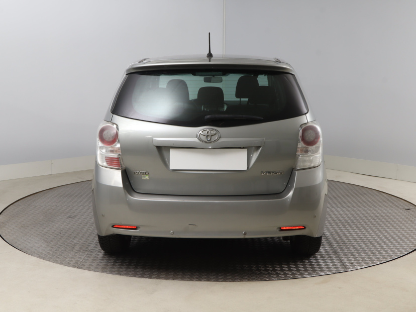 Toyota Verso, 2012