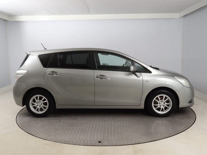 Toyota Verso, 2012