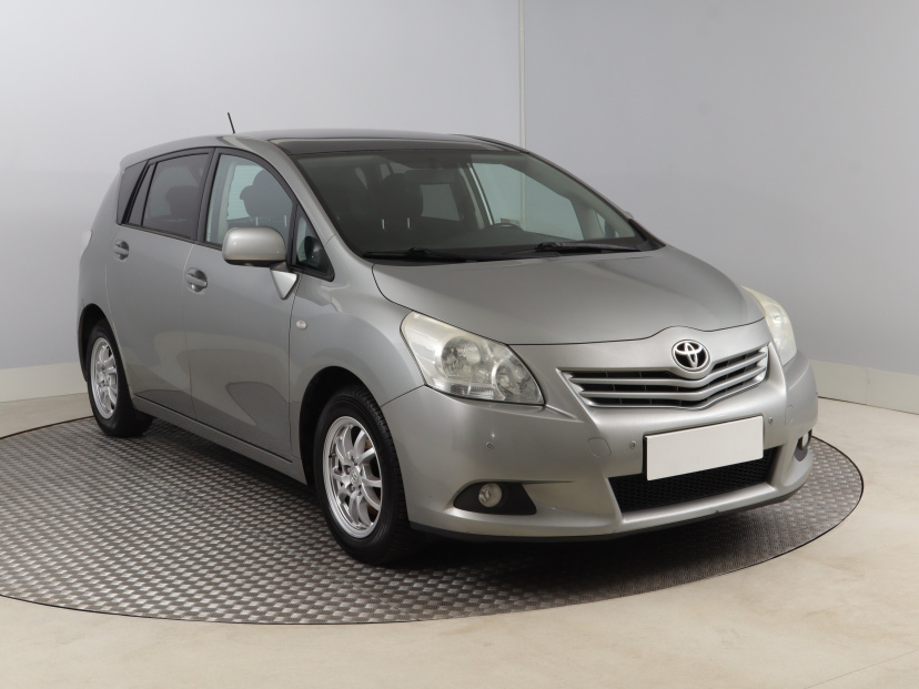 Toyota Verso, 2012