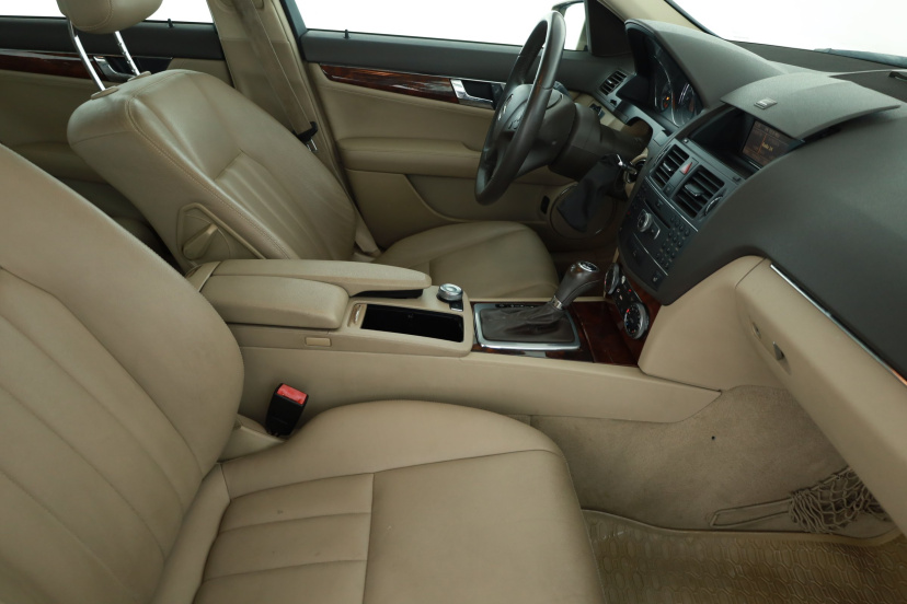 Mercedes-Benz C, 2009