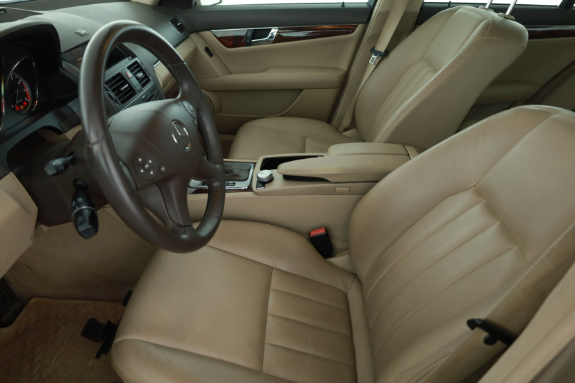 Mercedes-Benz C, 2009
