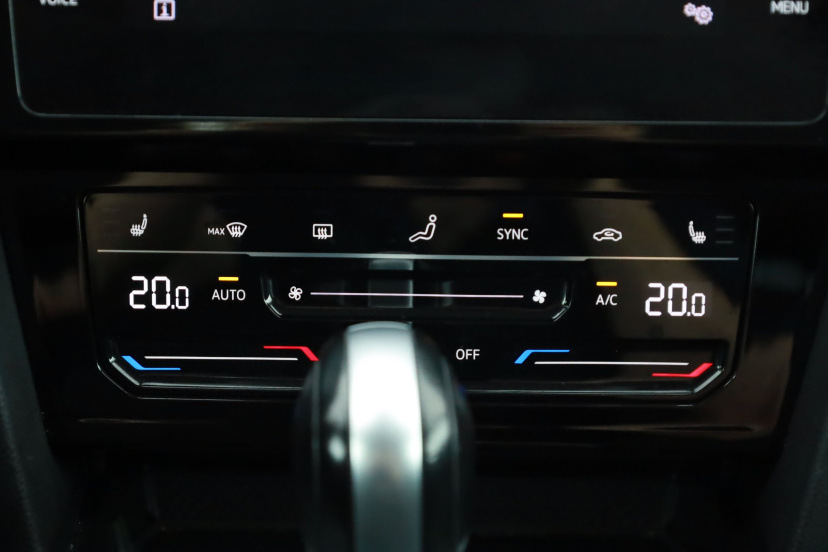 Volkswagen Passat, 2022