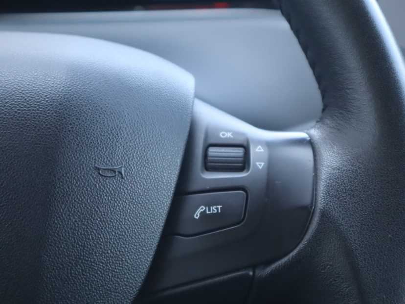 Peugeot 208, 2014