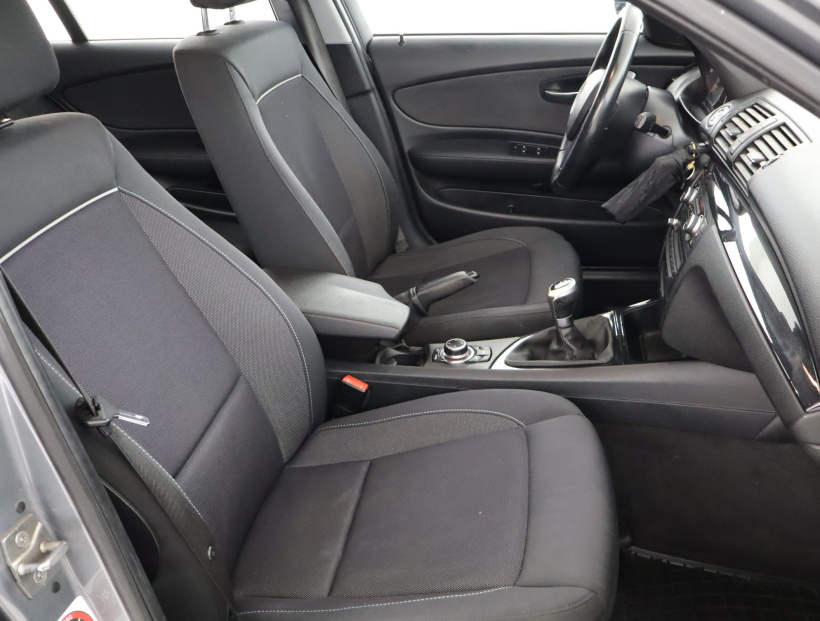 BMW 1, 2011