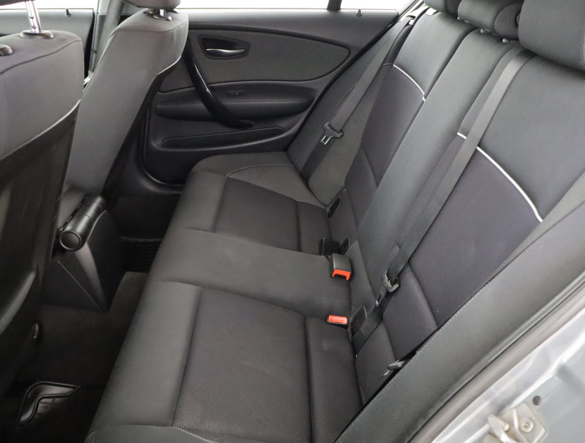 BMW 1, 2011