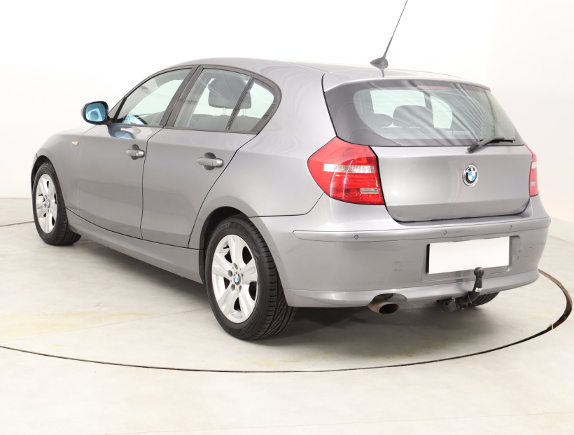 BMW 1, 2011