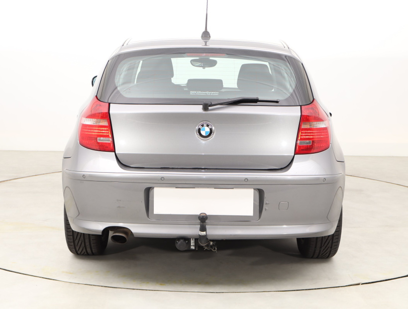 BMW 1, 2011
