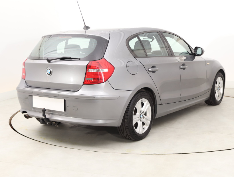 BMW 1, 2011