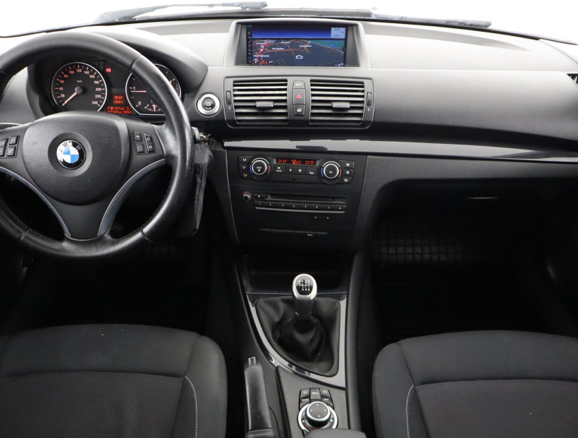 BMW 1, 2011