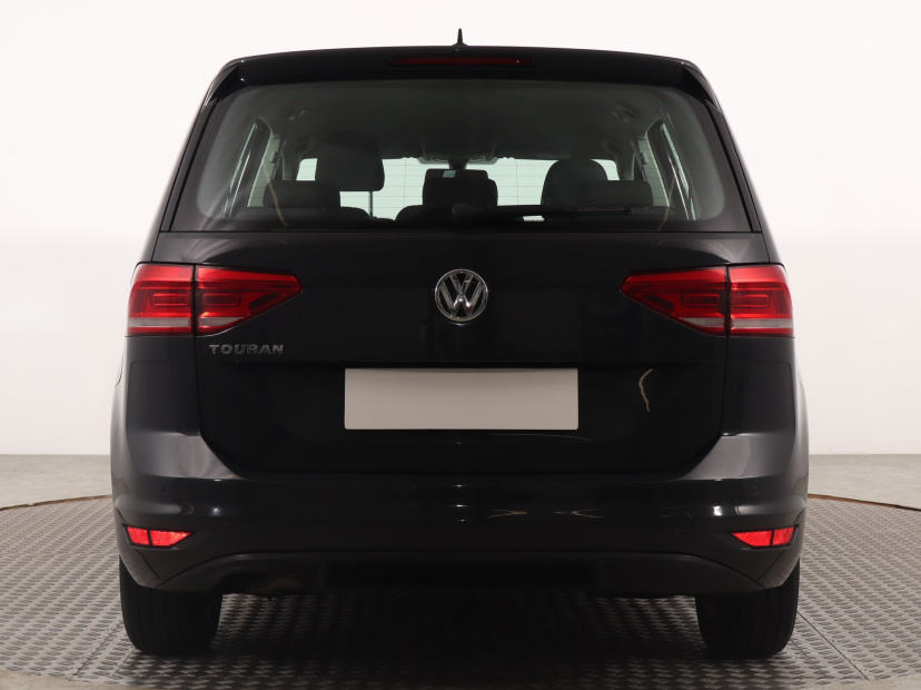 Volkswagen Touran, 2016