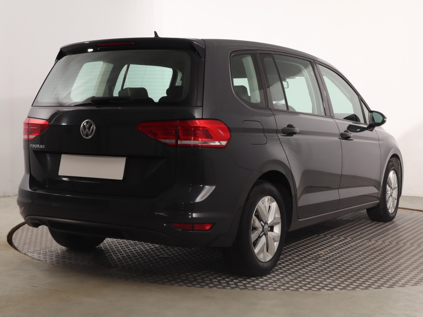 Volkswagen Touran, 2016