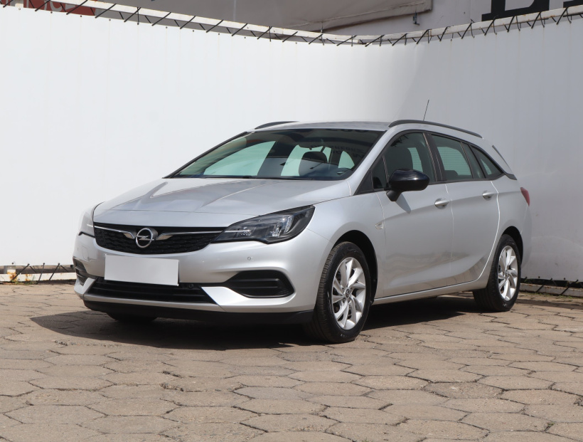 Opel Astra, 2021