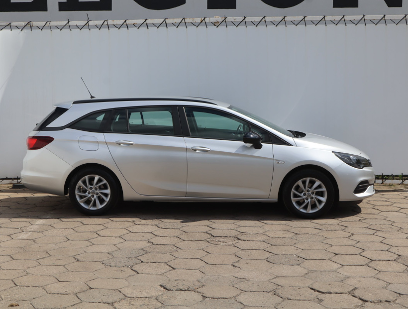 Opel Astra, 2021