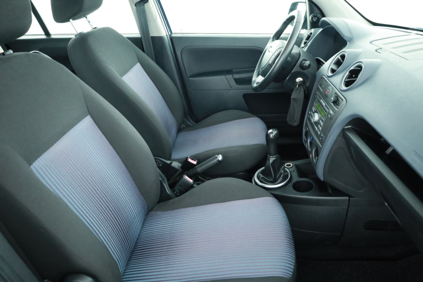 Ford Fusion, 2011
