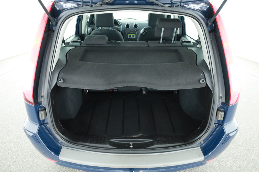 Ford Fusion, 2011