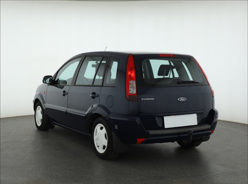 Ford Fusion, 2011