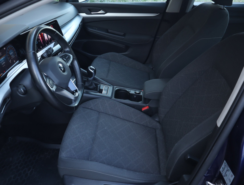 Volkswagen Golf, 2020