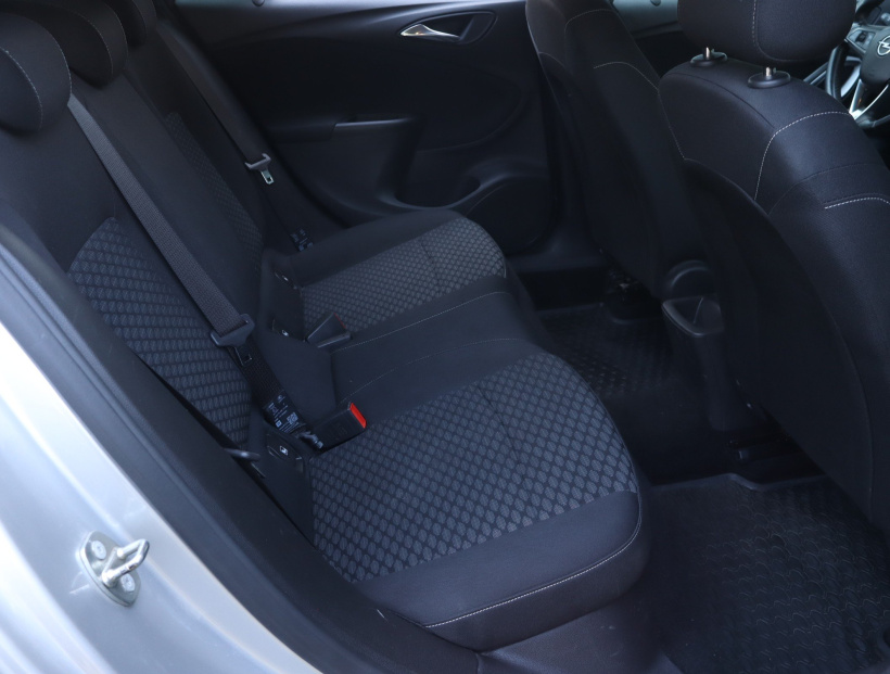 Opel Astra, 2018