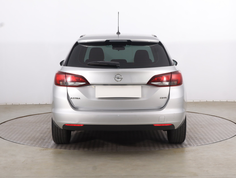 Opel Astra, 2018