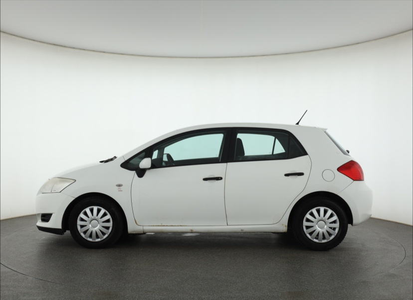 Toyota Auris, 2008