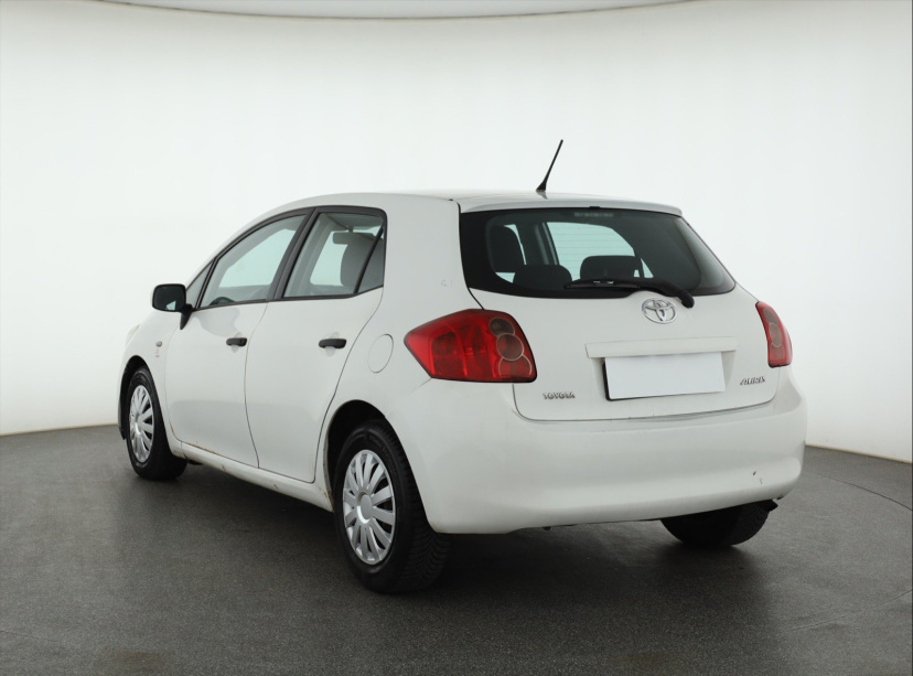 Toyota Auris, 2008