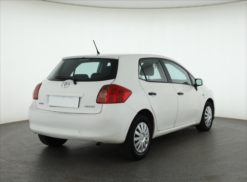 Toyota Auris, 2008