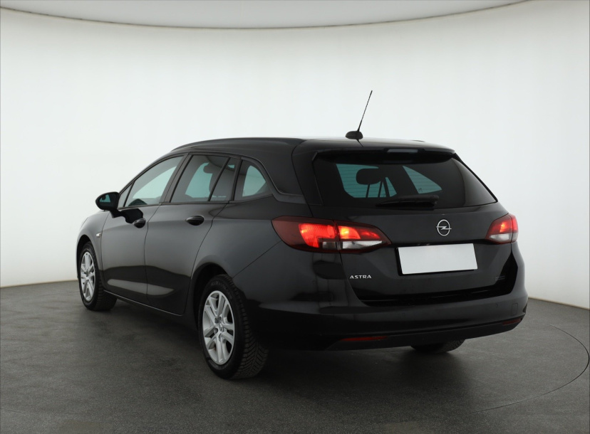 Opel Astra, 2020