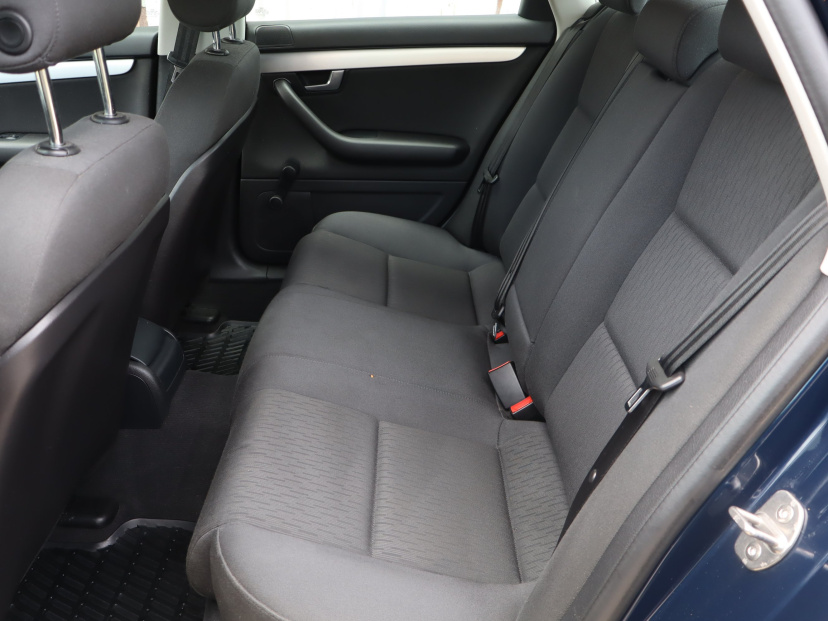 Audi A4, 2005