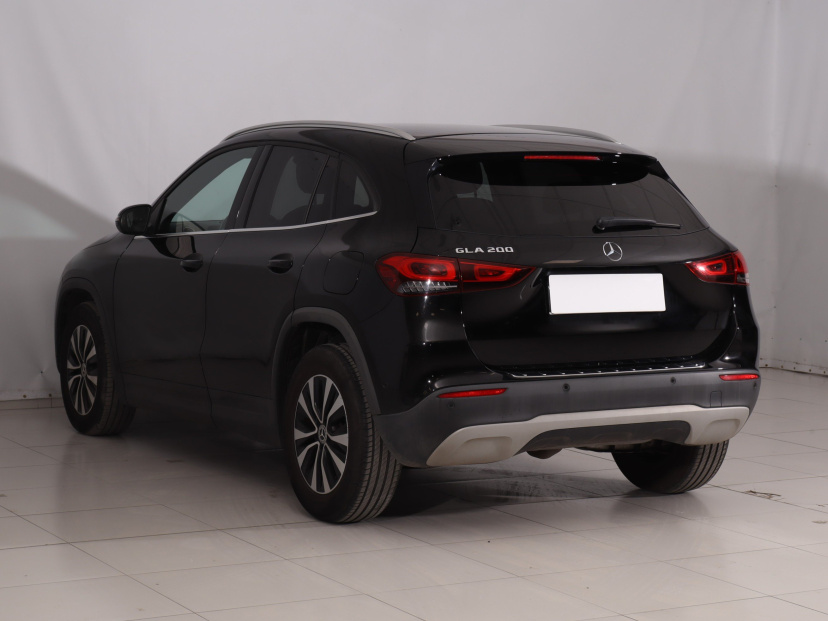 Mercedes-Benz GLA, 2020