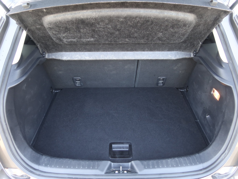 Mazda CX-3, 2016