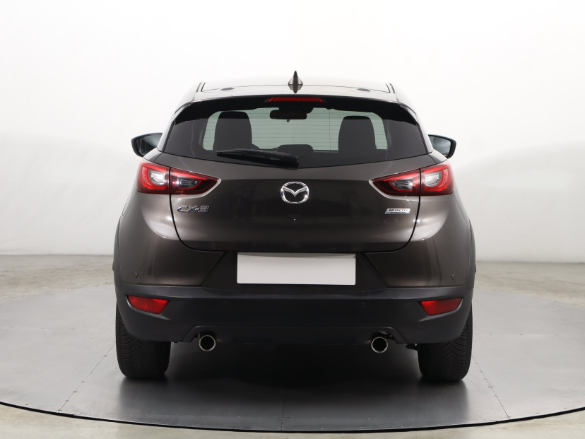 Mazda CX-3, 2016