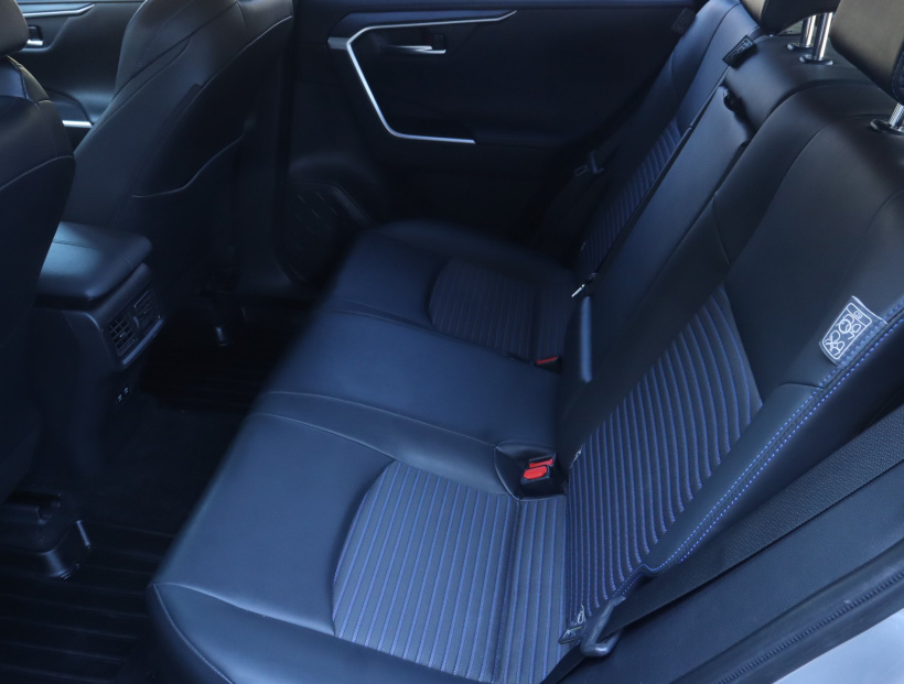 Toyota RAV 4, 2020