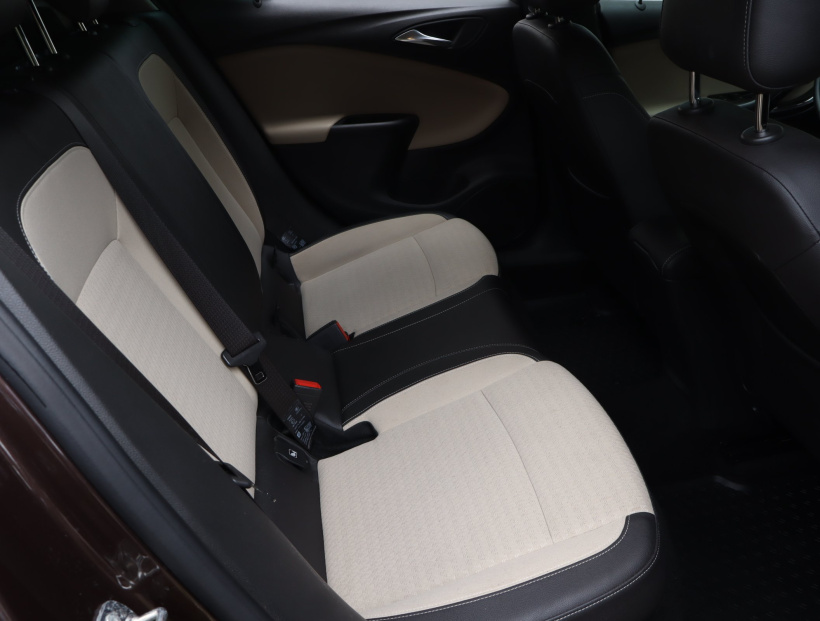 Opel Astra, 2016