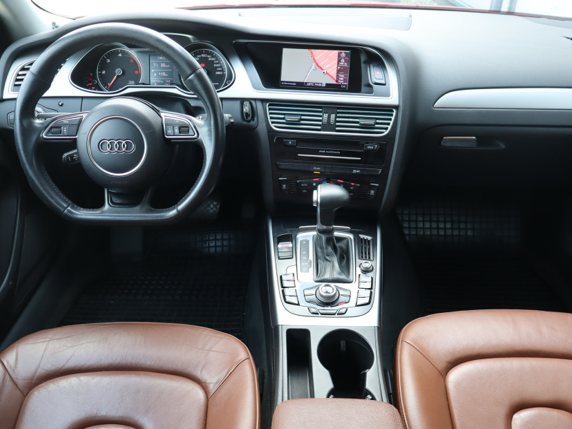 Audi A4, 2013
