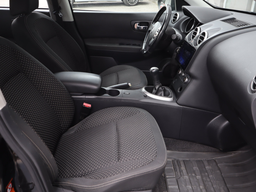 Nissan Qashqai, 2009