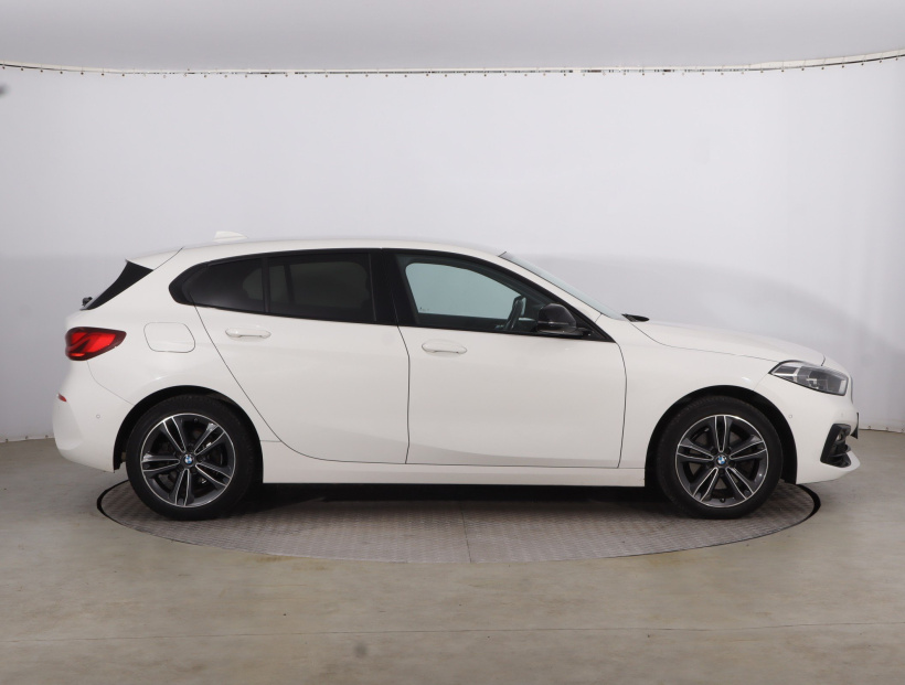 BMW 1, 2020