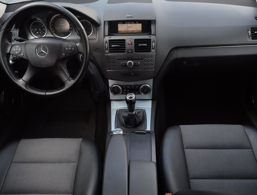 Mercedes-Benz C, 2009