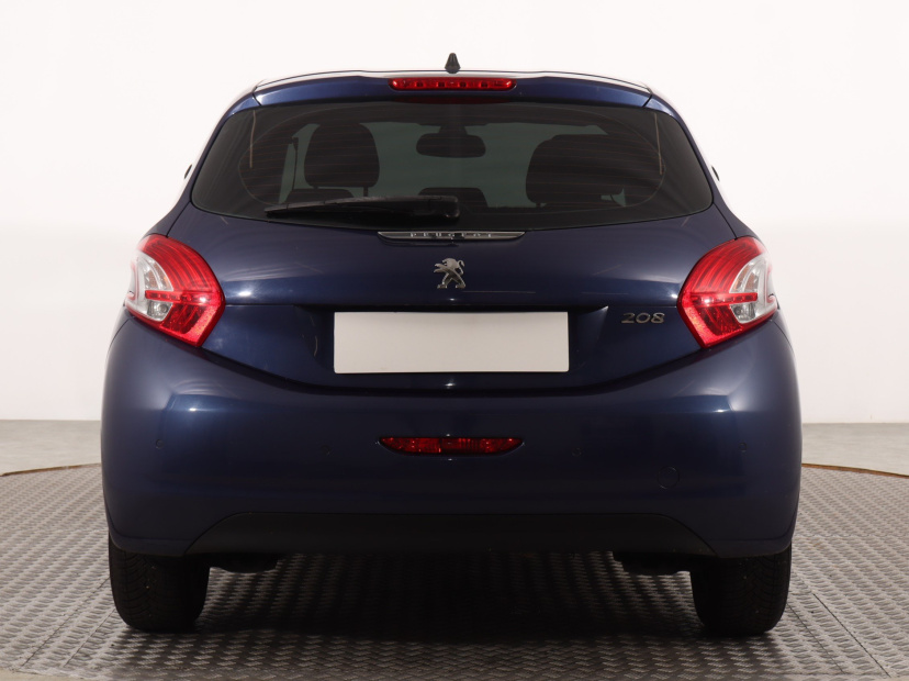 Peugeot 208, 2014