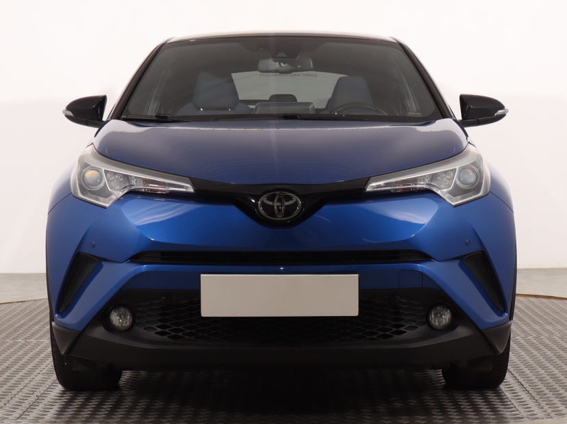 Toyota C-HR, 2017