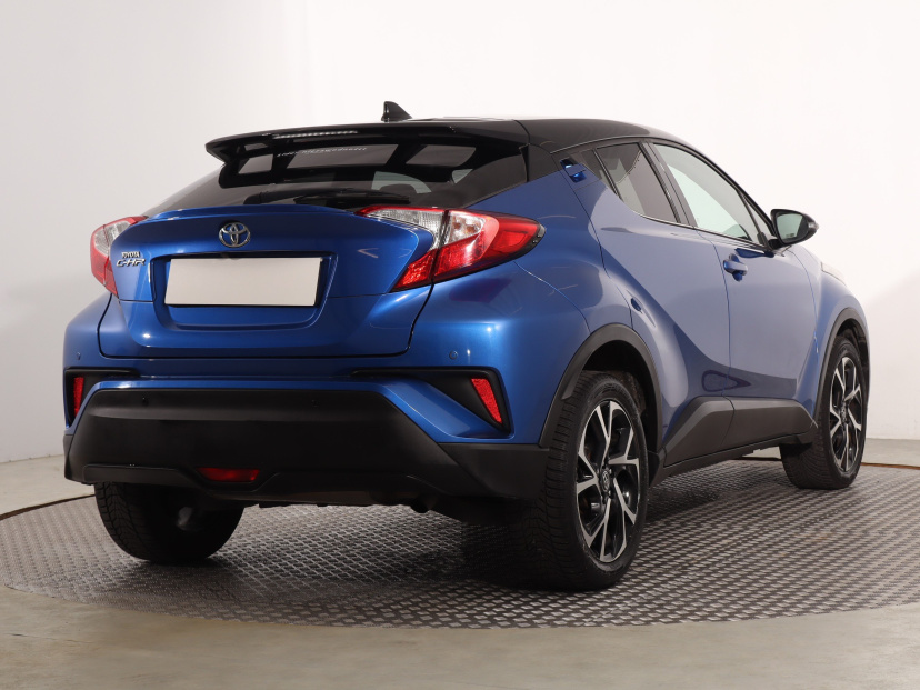 Toyota C-HR, 2017