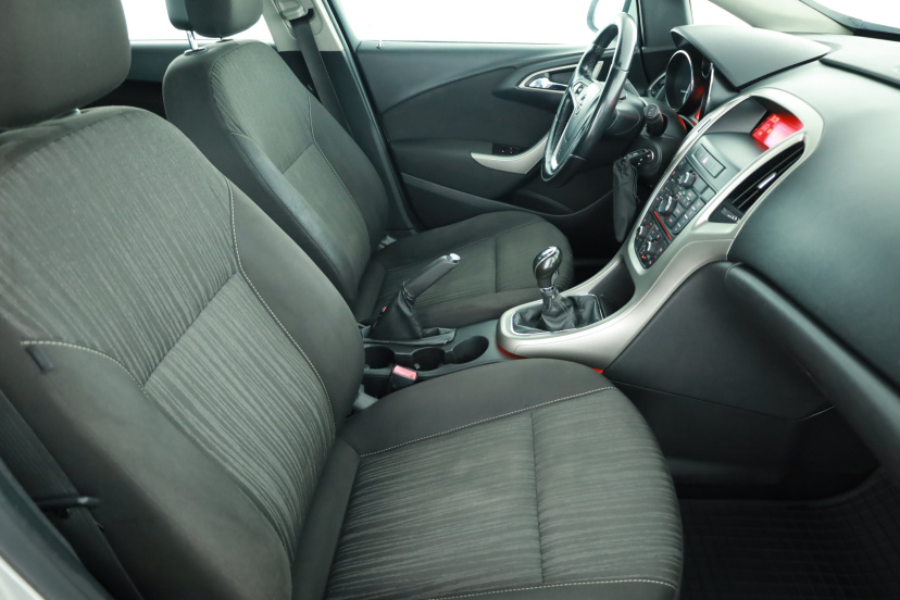 Opel Astra, 2009