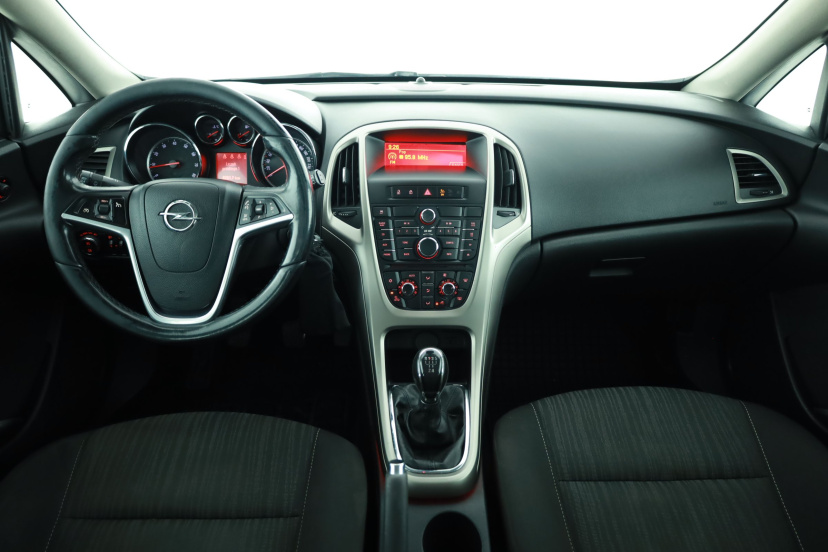 Opel Astra, 2009
