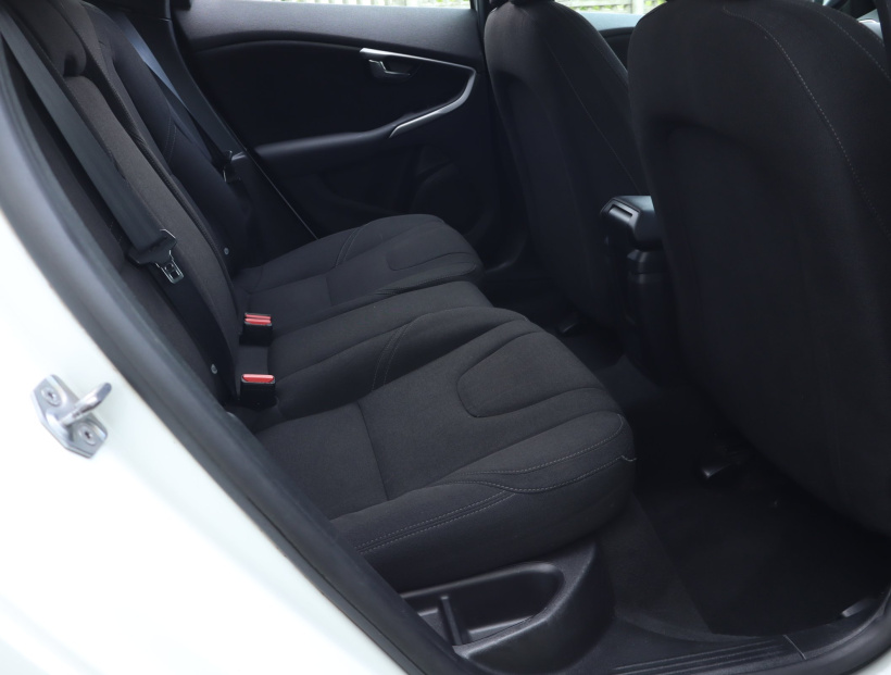 Volvo V40, 2014