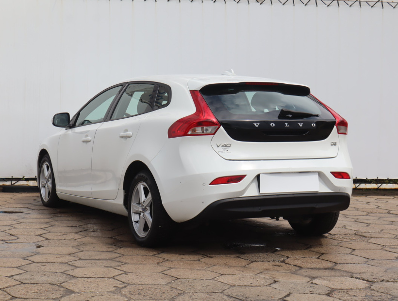 Volvo V40, 2014