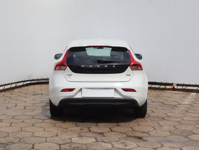 Volvo V40, 2014