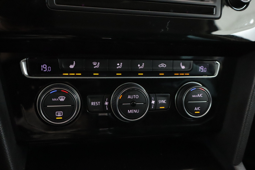Volkswagen Passat, 2015