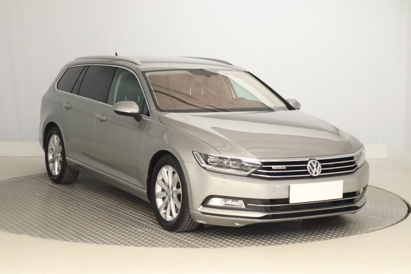 Volkswagen Passat, 2015