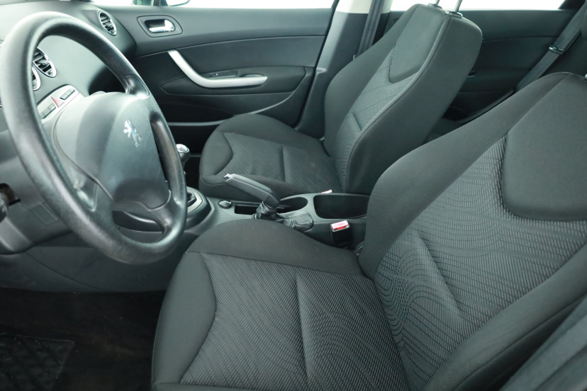 Peugeot 308, 2009