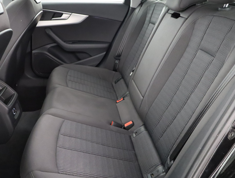 Audi A4, 2018