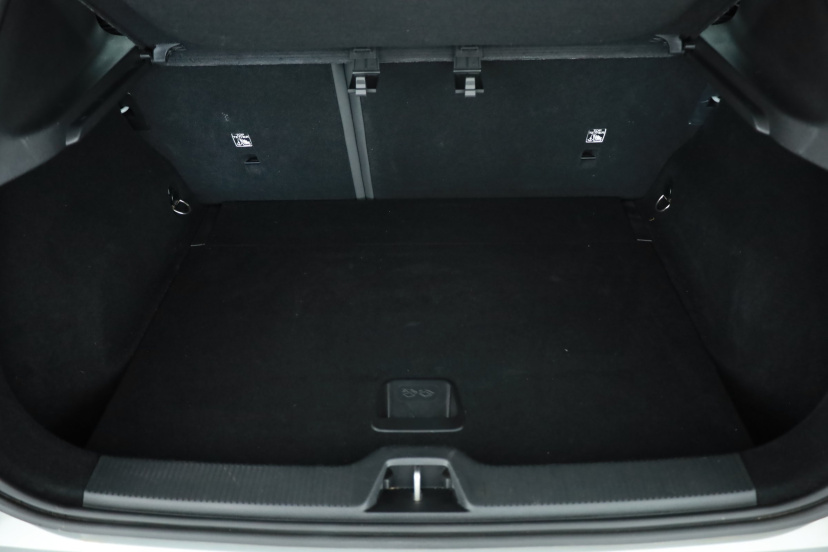 Volvo EX30, 2024